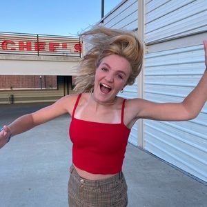 Meet your Posher, Olivia